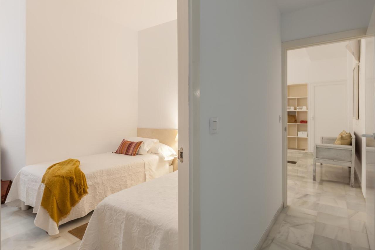 Apartamento Deluxe Calle Imagen Apartment Seville Ngoại thất bức ảnh