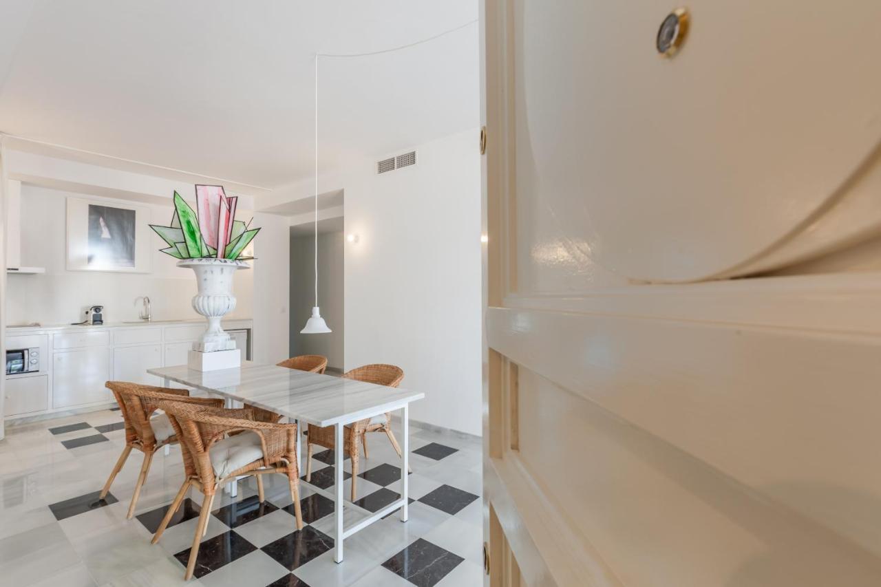 Apartamento Deluxe Calle Imagen Apartment Seville Ngoại thất bức ảnh